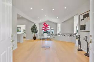 15 Serramar Dr, Oakland, CA 94611 - Photo 3