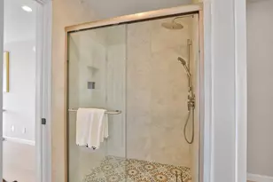 15 Serramar Dr, Oakland, CA 94611 - Photo 25