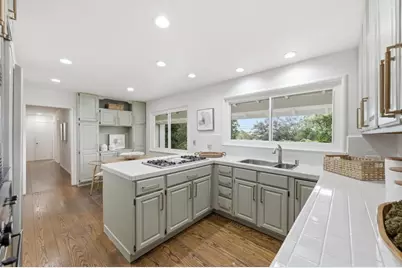 111 Lucero Way, Portola Valley, CA 94028 - Photo 5