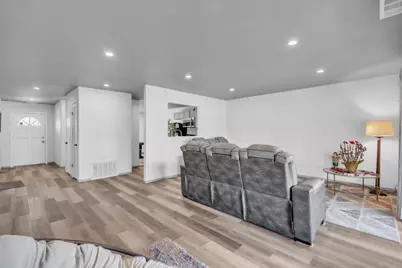 636 Yellowstone, Vacaville, CA 95687 - Photo 7