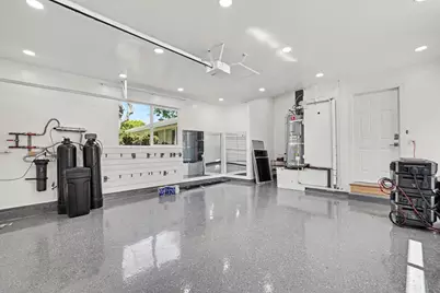 Henderson Ave, Sunnyvale, CA 94086 - Photo 57