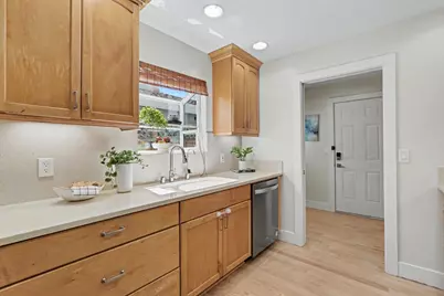 Henderson Ave, Sunnyvale, CA 94086 - Photo 19