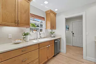 Henderson Ave, Sunnyvale, CA 94086 - Photo 19