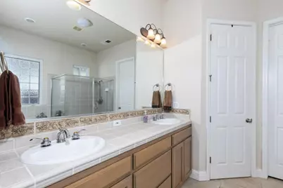 1827 N Joshua Ave, Clovis, CA 93619 - Photo 27