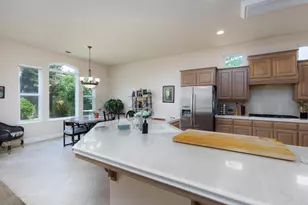 1827 N Joshua Ave, Clovis, CA 93619 - Photo 15