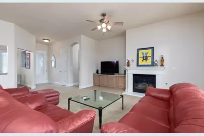 1827 N Joshua Ave, Clovis, CA 93619 - Photo 11