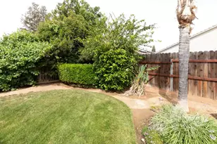 1827 N Joshua Ave, Clovis, CA 93619 - Photo 45