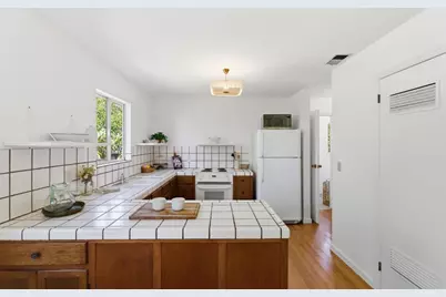 771 Seacliff Dr, Aptos, CA 95003 - Photo 13