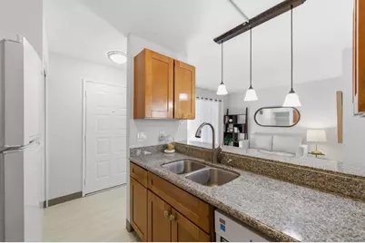 82 Castlebridge Dr, San Jose, CA 95116 - Photo 11