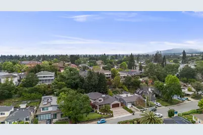 207 Edgehill Dr, San Carlos, CA 94070 - Photo 81