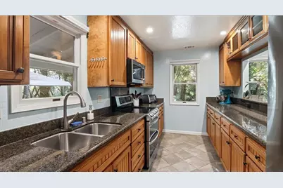 19730 Black Rd, Los Gatos, CA 95033 - Photo 3