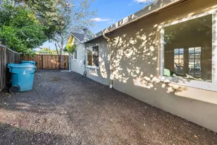 2620 Middlefield Rd, Palo Alto, CA 94306 - Photo 19