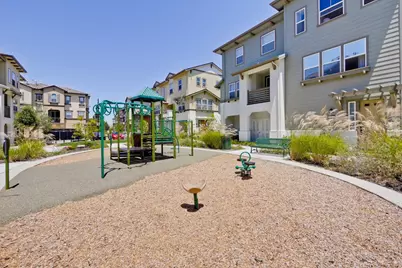 2104 Vincenzo Wkwy, San Jose, CA 95133 - Photo 39