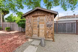 3920 Regan Dr, San Mateo, CA 94403 - Photo 33