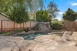 8929 Red Leaf Way, Sacramento, CA 95826 - Photo 31