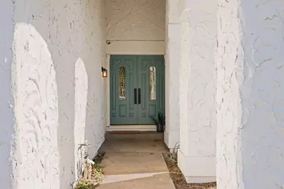 8929 Red Leaf Way, Sacramento, CA 95826 - Photo 41