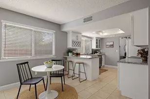 8929 Red Leaf Way, Sacramento, CA 95826 - Photo 13