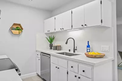 978 Kiely Blvd E, Santa Clara, CA 95051 - Photo 9
