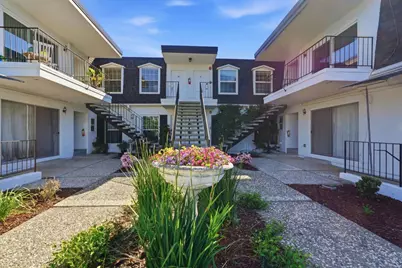 1915 Mount Vernon Ct 16, Mountain View, CA 94040 - Photo 1