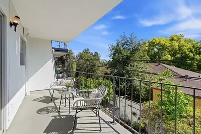 1915 Mount Vernon Ct 16, Mountain View, CA 94040 - Photo 13