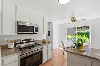 2567 Easton Ln 27, San Jose, CA 95133 - Photo 9