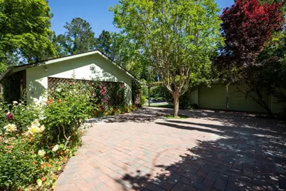 800 Loyola Dr, Los Altos, CA 94024 - Photo 29