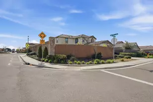 1703 W Woodward Ave, Manteca, CA 95337 - Photo 27