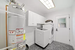 1567 Glencrest Dr, San Jose, CA 95118 - Photo 29