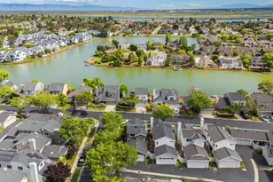 869 Newport Cir, Redwood City, CA 94065 - Photo 35