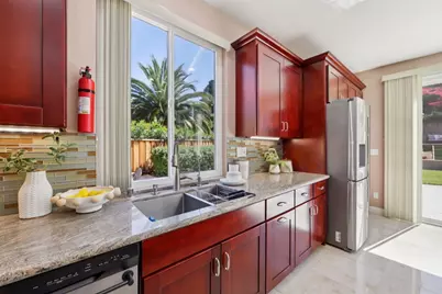 2696 Sequoia Creek Dr, San Jose, CA 95121 - Photo 19