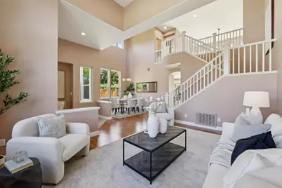 2696 Sequoia Creek Dr, San Jose, CA 95121 - Photo 3