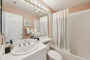 2696 Sequoia Creek Dr, San Jose, CA 95121 - Photo 27