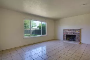 127 W Loretta Ave, Stockton, CA 95207 - Photo 9