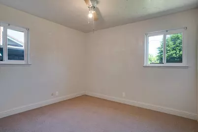 127 W Loretta Ave, Stockton, CA 95207 - Photo 15