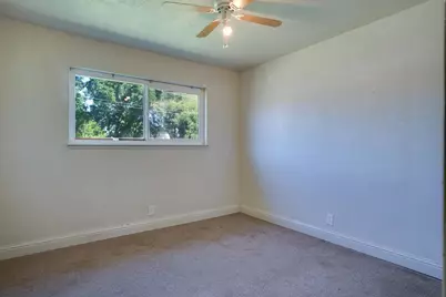 127 W Loretta Ave, Stockton, CA 95207 - Photo 13