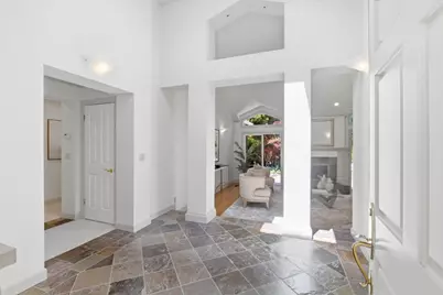 1037 Yorkshire Dr, Los Altos, CA 94024 - Photo 5