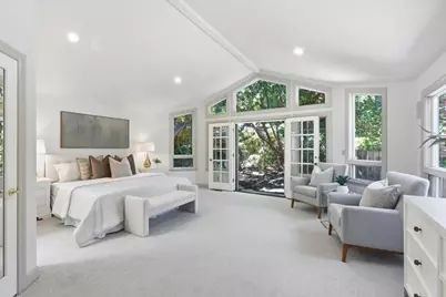 1037 Yorkshire Dr, Los Altos, CA 94024 - Photo 27