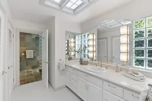 1037 Yorkshire Dr, Los Altos, CA 94024 - Photo 31