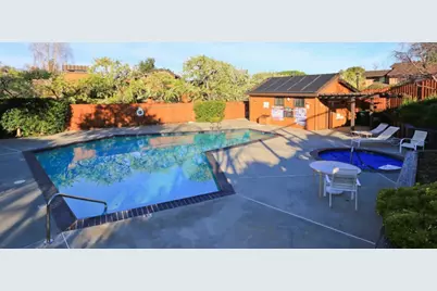 1350 Trinity Dr, Menlo Park, CA 94025 - Photo 37