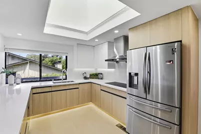 1350 Trinity Dr, Menlo Park, CA 94025 - Photo 13