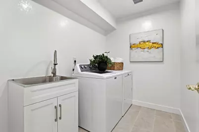 1350 Trinity Dr, Menlo Park, CA 94025 - Photo 31