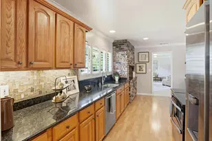 1701 S Springer Rd, Mountain View, CA 94040 - Photo 11