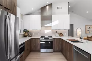 220 Lindbergh St, San Mateo, CA 94401 - Photo 9