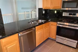 374 Meridian Dr, Redwood City, CA 94065 - Photo 7