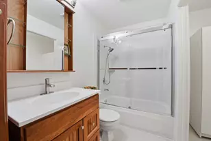 5697 Makati Cir B, San Jose, CA 95123 - Photo 19