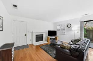 5697 Makati Cir B, San Jose, CA 95123 - Photo 5