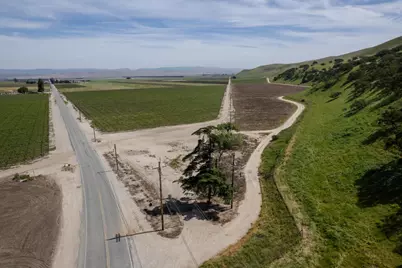 38156 Elm Ave, Greenfield, CA 93927 - Photo 11