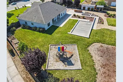 254 Rosebud Ave, Hollister, CA 95023 - Photo 35