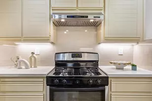 1825 Sheri Ann Cir, San Jose, CA 95131 - Photo 13