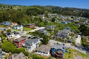 419 Almeria Ave, El Granada, CA 94018 - Photo 27